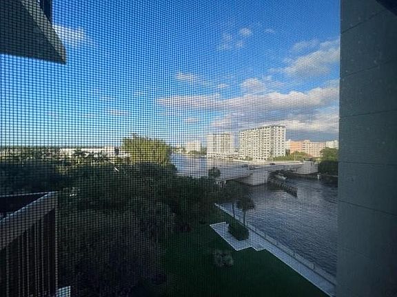 2nd image of 2900 NE 14th Street Causeway #606