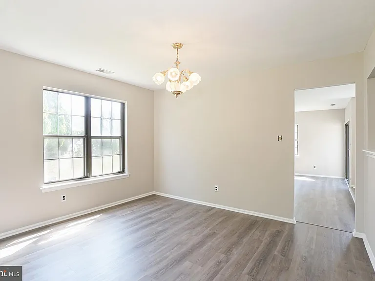 31 W Oleander Dr — Photo 5