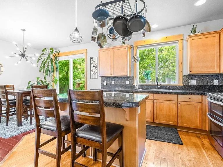 61266 Huckleberry Pl — Photo 6