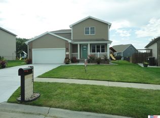 113 W 9th St, Hickman, NE 68372