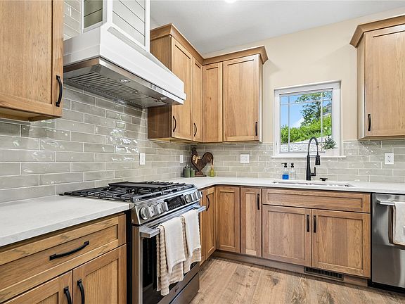 5th image of 5630 Seminole Valley Trl NE