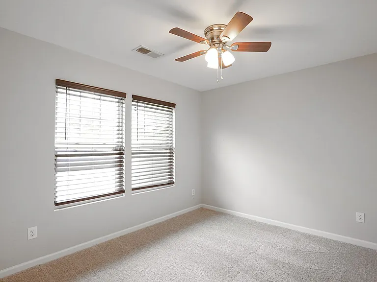 1906 Treefrog Ct — Photo 35