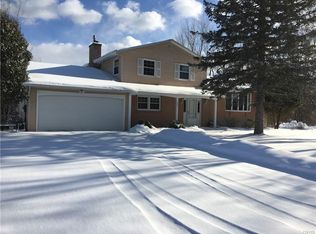 7622 Redcoat Cir, Manlius, NY 13104