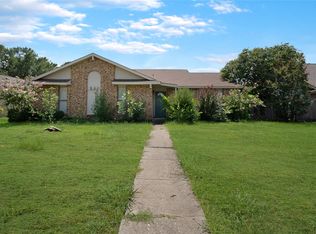 1604 Raleigh Dr, Carrollton, TX 75007