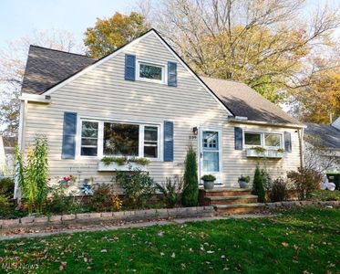239 Berkshire Rd, Avon Lake, OH, 44012