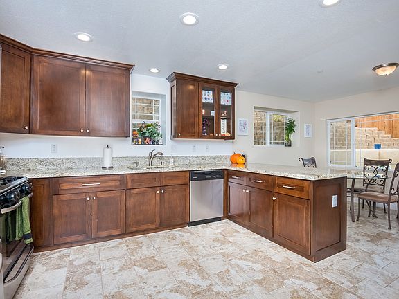 3rd image of 6252 E Lake Dr