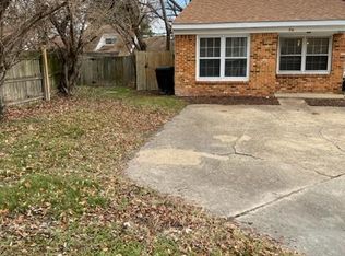 816 Chalk Ct, Virginia Beach, VA 23462
