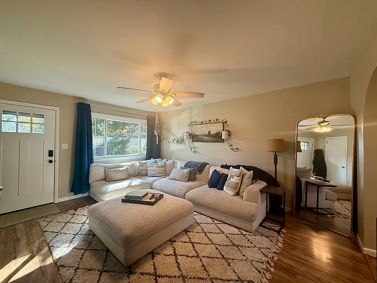 1335 Greenleaf Rd — Photo 5