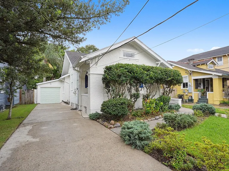 2519 Octavia St — Photo 4