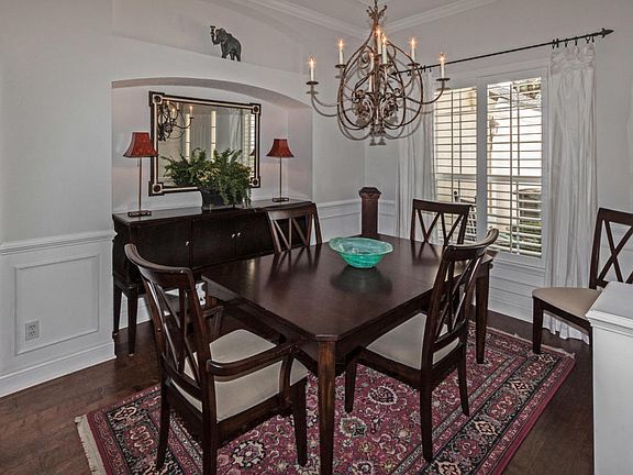 5th image of 1094 Garrison Dr