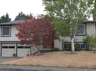 1761 SE 54th Ave, Hillsboro, OR 97123