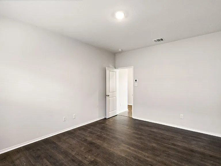 606 Wrangler Dr — Photo 12