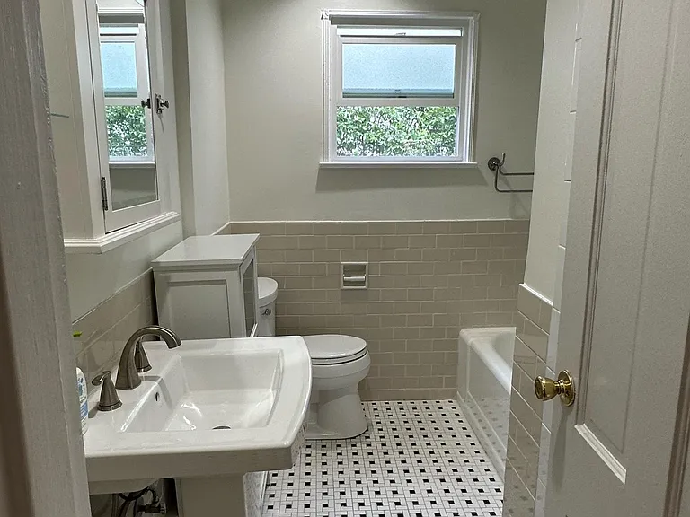 1057 Masselin Ave #1057 — Photo 13