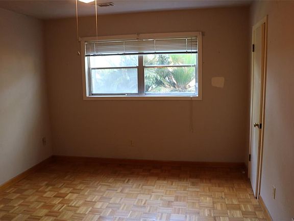 3rd image of 1303 Dwinnell St