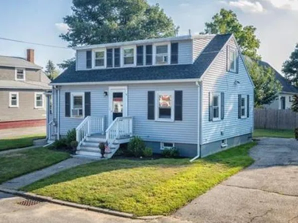 5 Sylvester St, Newburyport, MA 01950