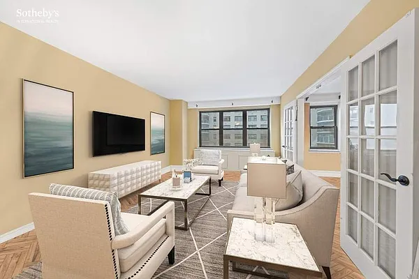 Sold by Sotheby's International Realty | media 2