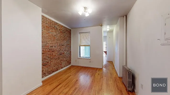 Rented by Bond New York | media 3