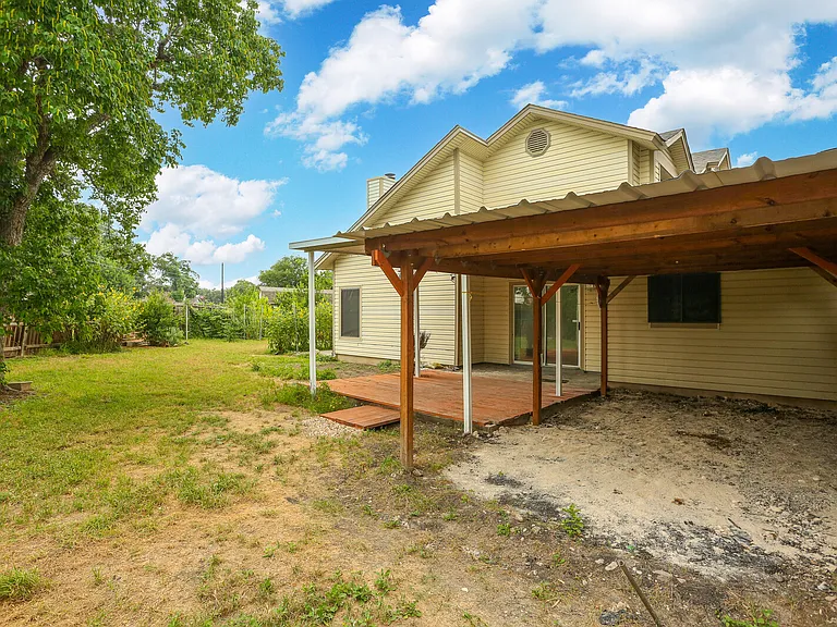 7068 Beech Trail Dr — Photo 23
