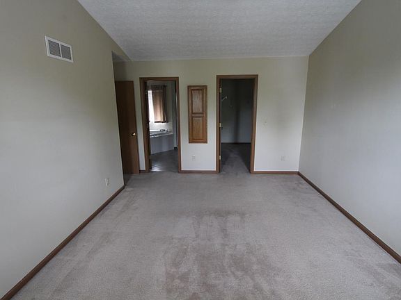 3rd image of 2531 Pressman Dr