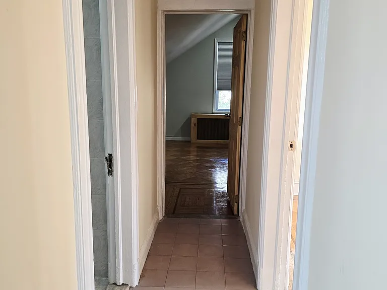 3913 Lyme Ave #2 — Photo 7