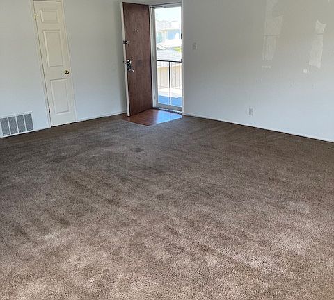 5th image of 2830 Malabar Ave #4