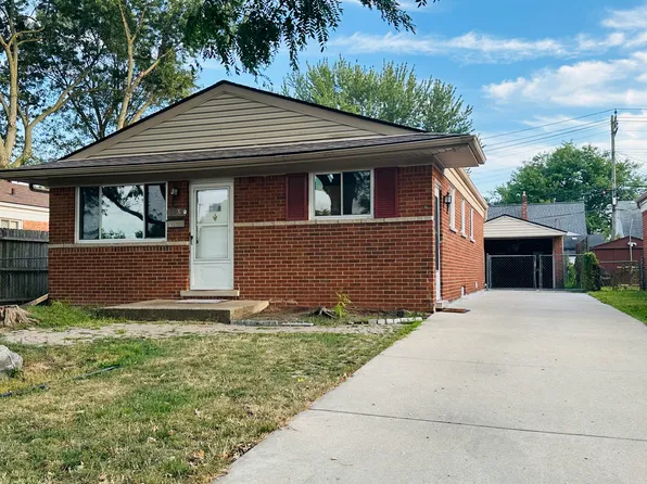 7532 Superior Ave, Center Line, MI 48015