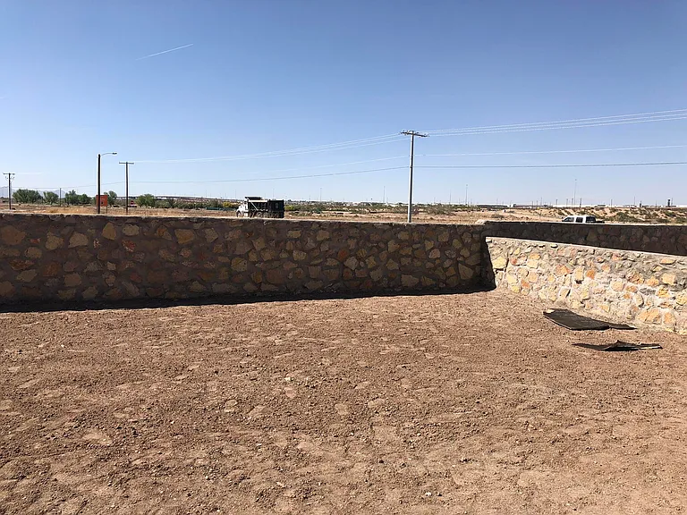 825 Whitebrush Dr — Photo 25