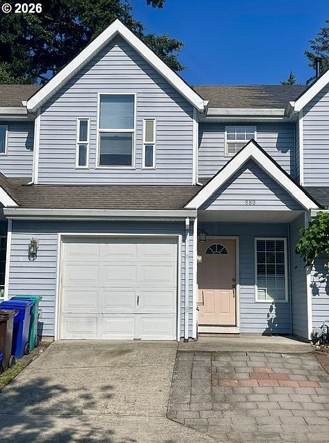 1st image of 880 SE 193rd Ave