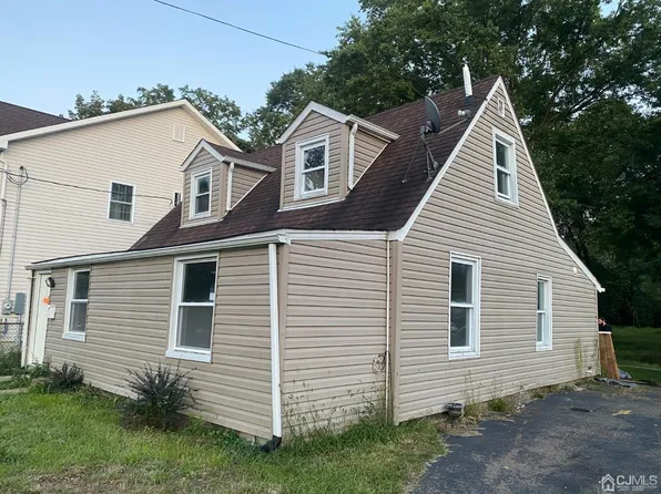11 E Church St, Jamesburg, NJ 08831