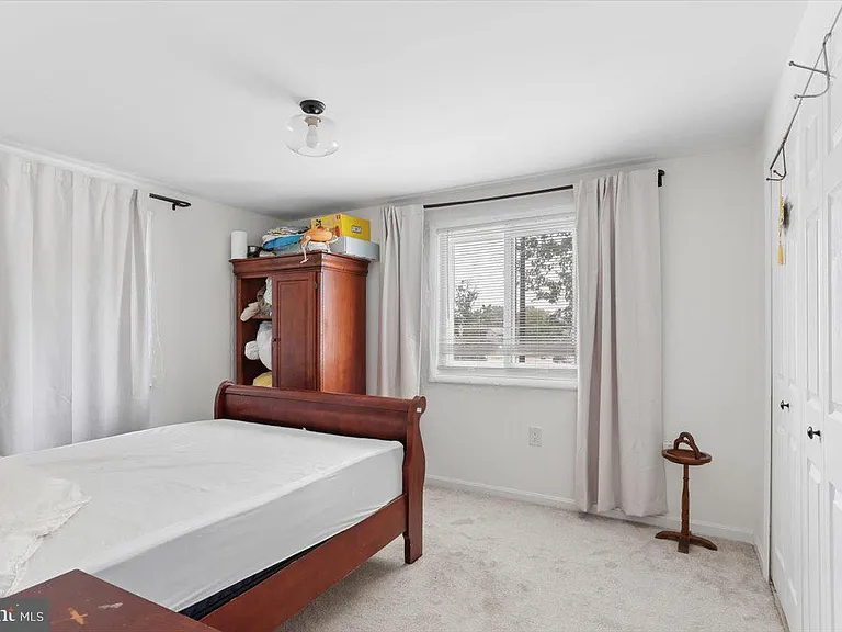 129 Willow Pl — Photo 10