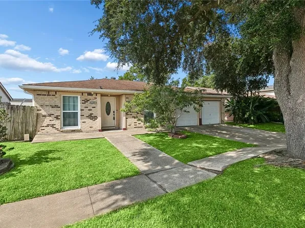 2533 Eastview Dr, Harvey, LA 70058