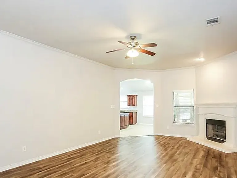 2213 Brandy Dr — Photo 4