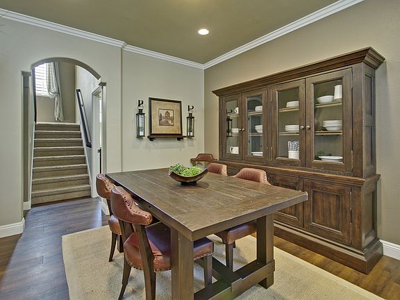 4th image of 2337 Summer Dr