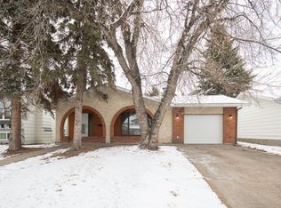 55 Norton Ave, Red Deer, AB T4P2H1