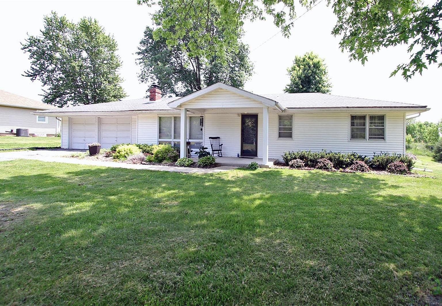 6877 Brighton Bunker Hill Rd, Bunker Hill, IL 62014 Zillow