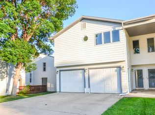 2843 Warwick Loop, Bismarck, ND 58504
