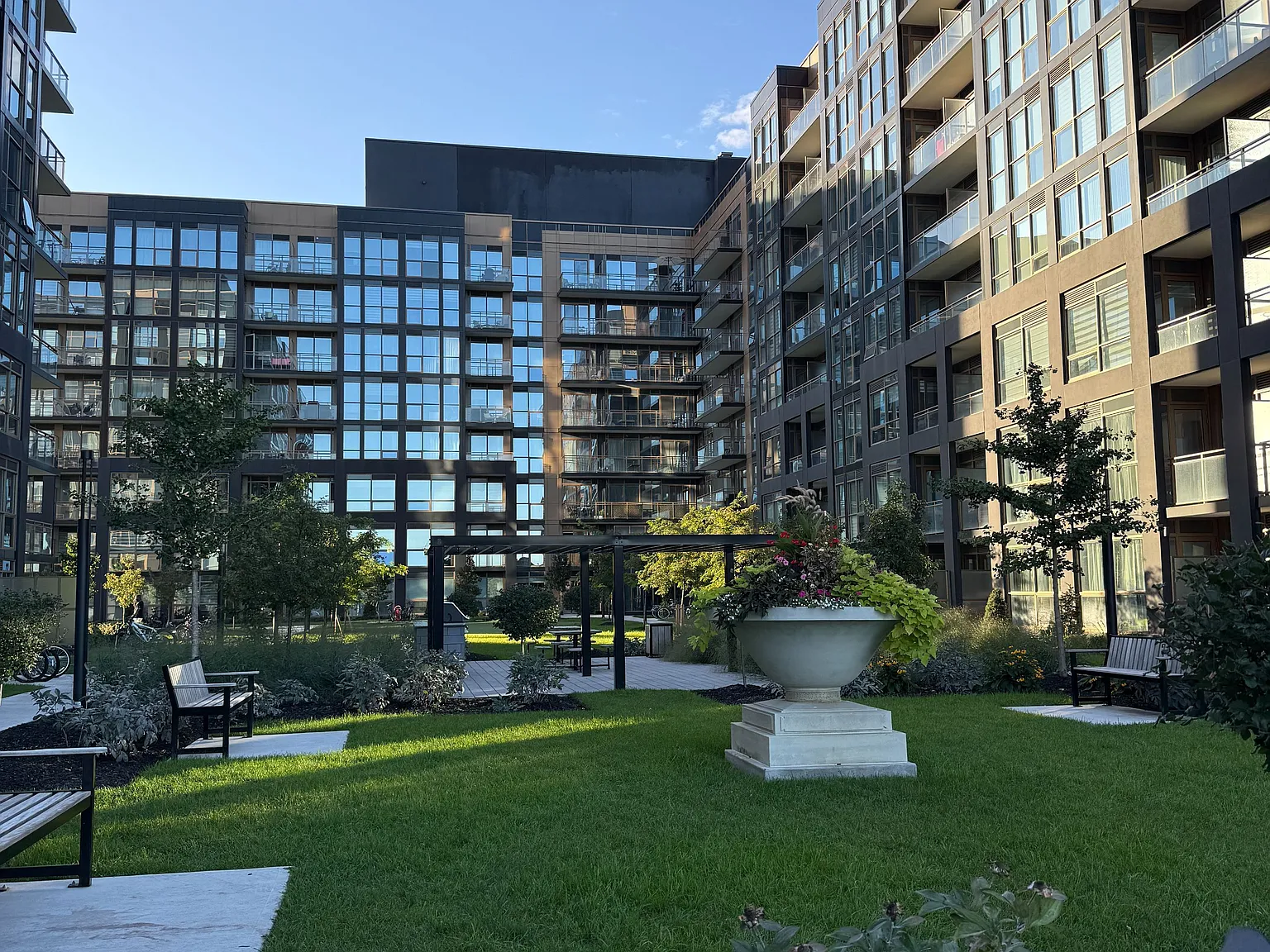 2 bed, $2,650 — Photo 3