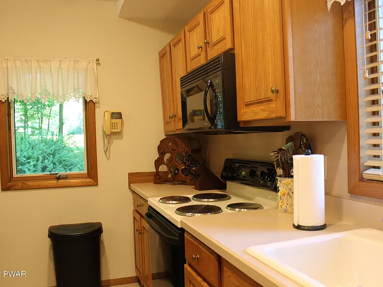 17 Gallina Pond Dr — Photo 6