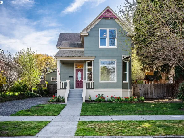 110 W 8th St, The Dalles, OR 97058