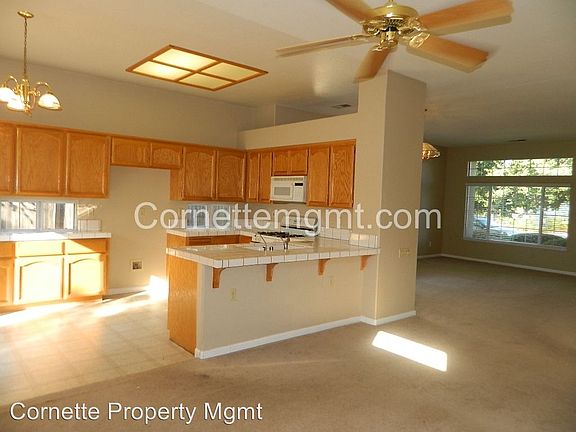 5th image of 2628 La Croix Dr