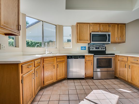 3rd image of 3849 E Tierra Buena Ln