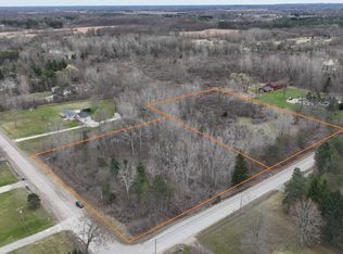40 N Mill Rd, Dryden, MI 48428