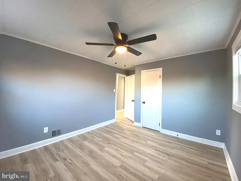 11005 Amherst Ave — Photo 26