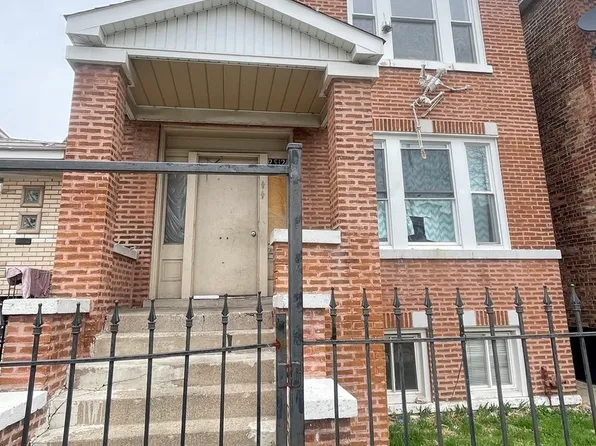 2512 W 45th Pl, Chicago, IL 60632