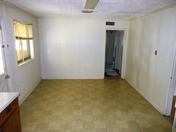 5th image of 1604 Woody Dr