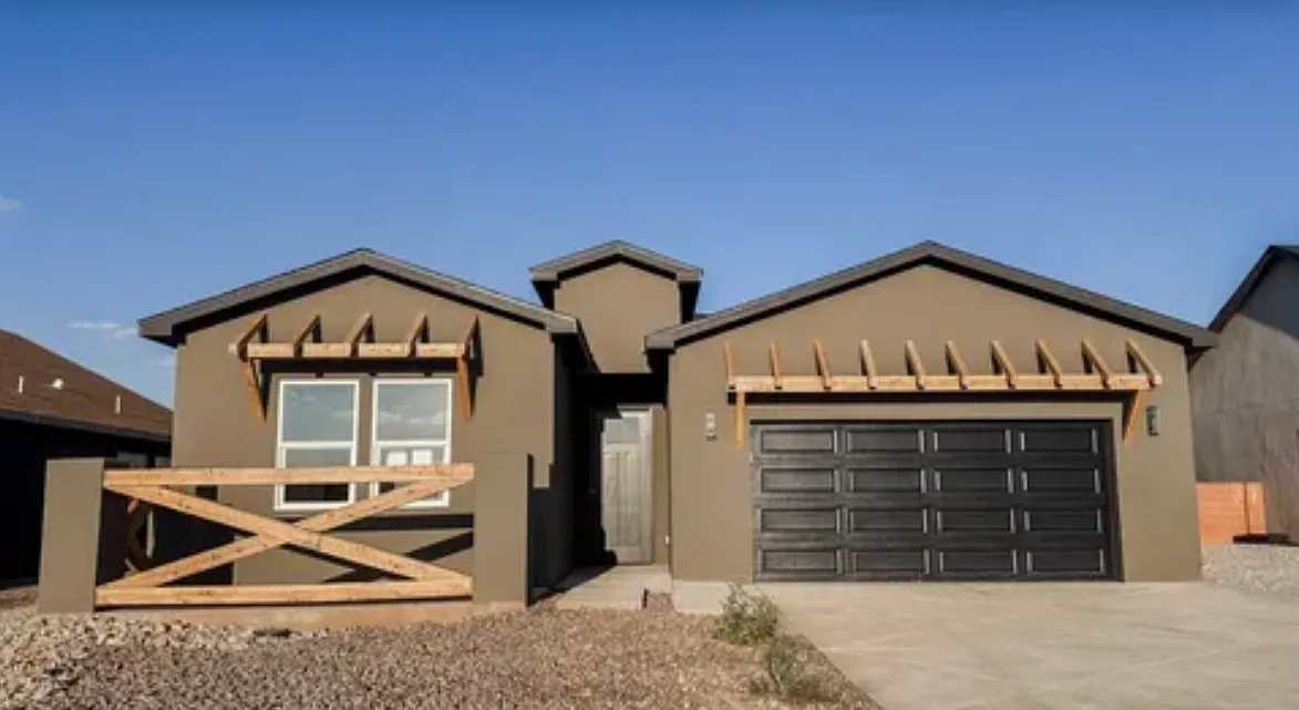 3 bed, 1700 sqft, $4,650 — Photo 1