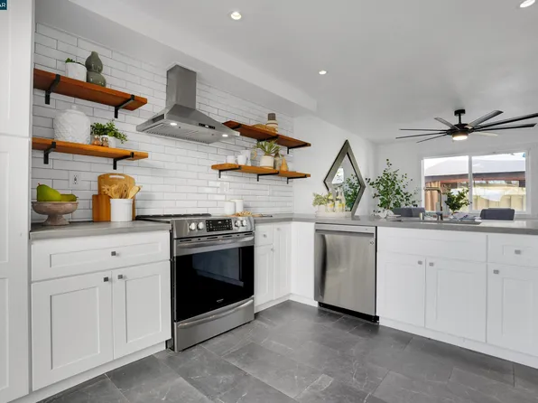 1249 Marina Cir, Discovery Bay, CA 94505