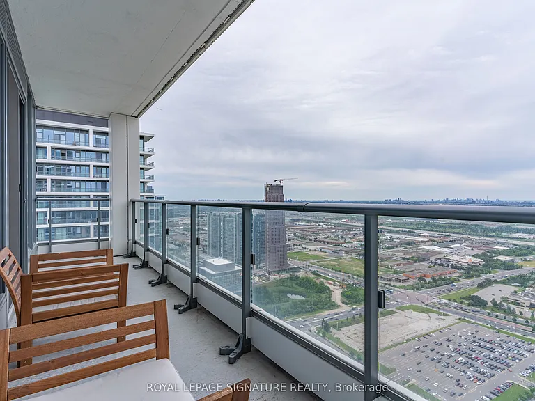 898 Portage Pkwy #5903 — Photo 21