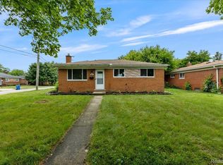 26095 Burg Rd, Warren, MI 48089