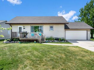 916 West St, Colo, IA 50056